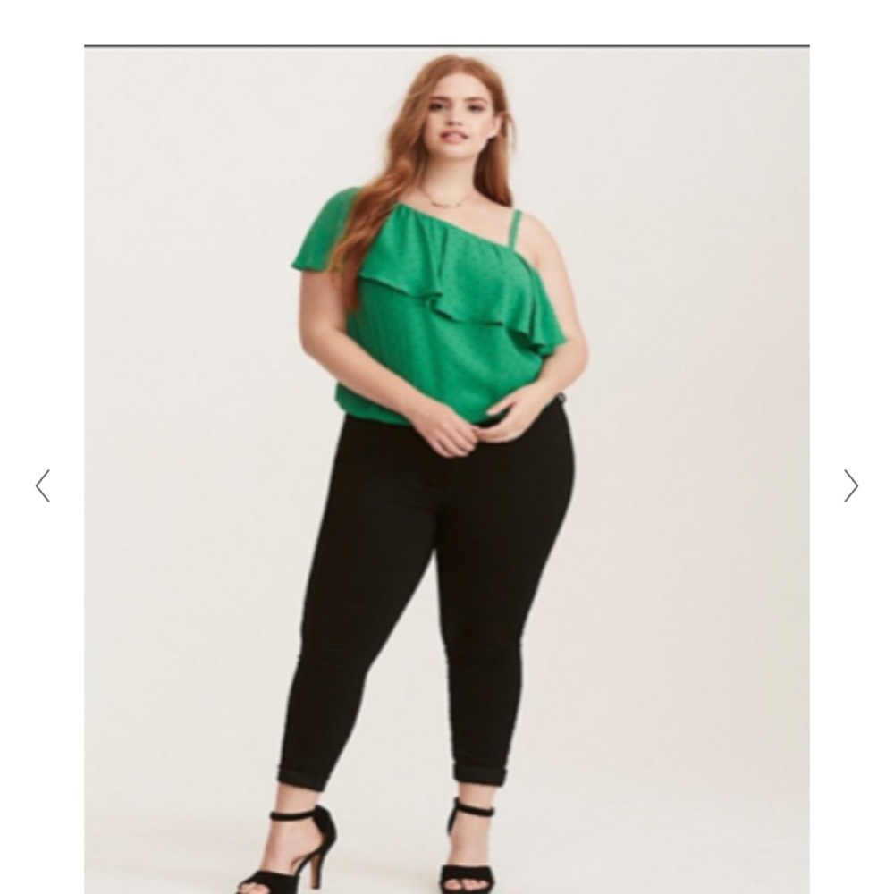Green and black one shoulder blouse 4X Torrid
